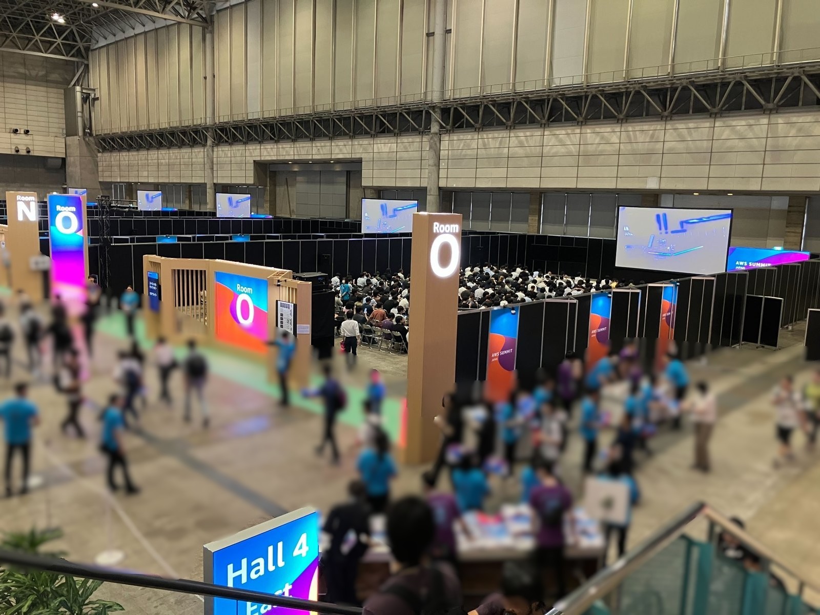satellite-hall_w1600.jpg